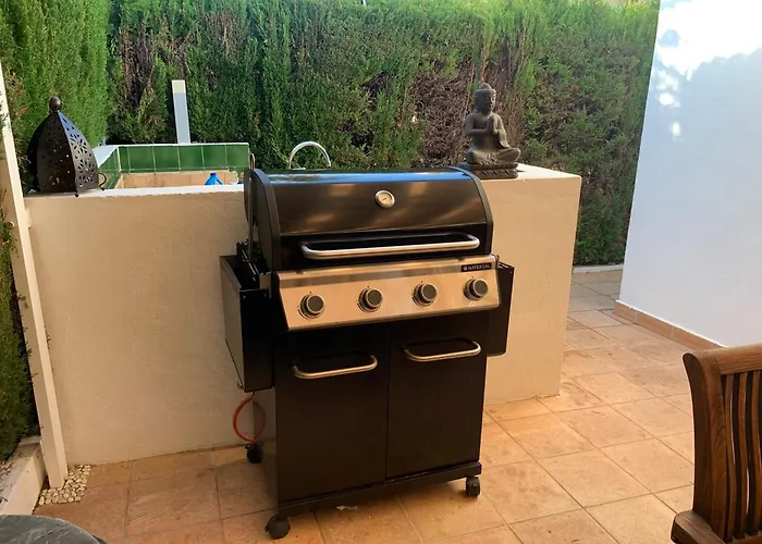 Con Piscina, 2 Terrazas Privadas, Wifi, Bbq Будинок відпочинку